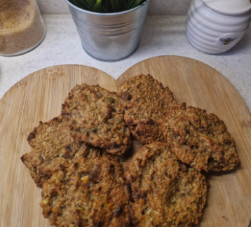 Clean Banana Oat Cookies